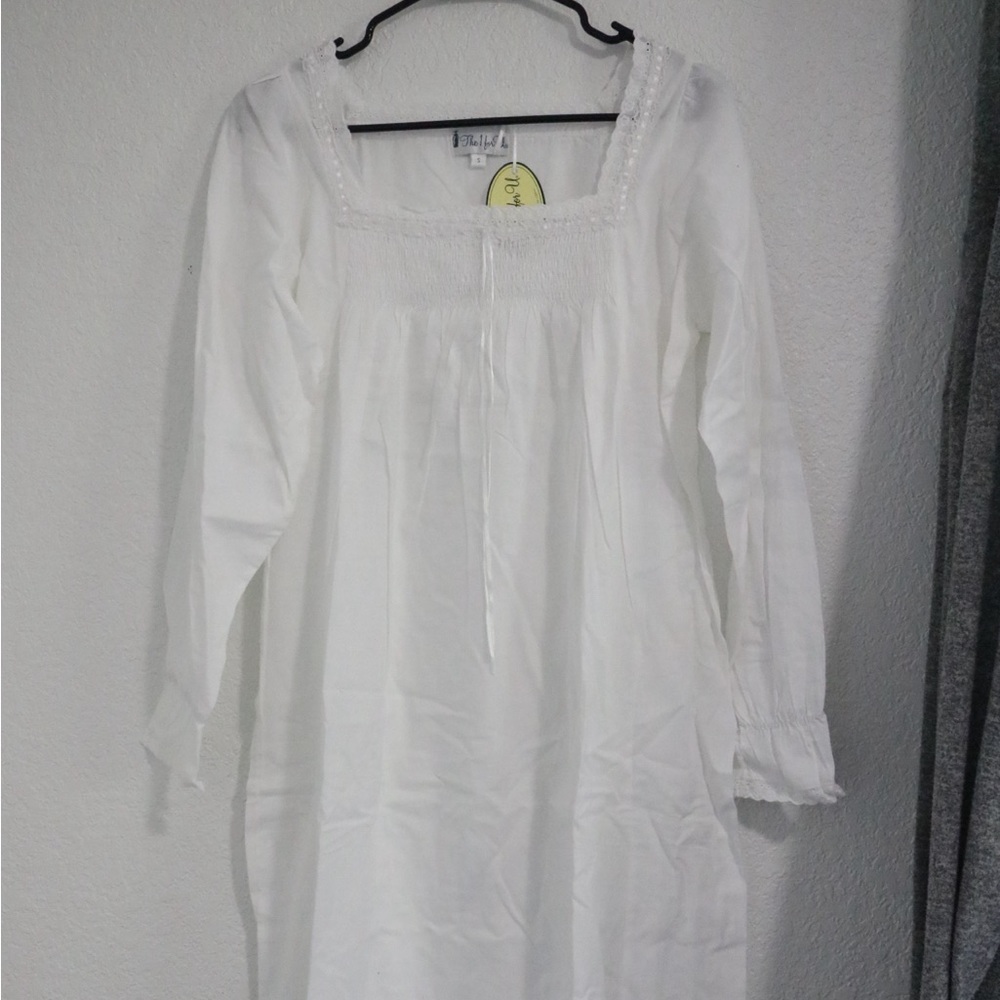 White Long Sleeve Cotton Nightgown